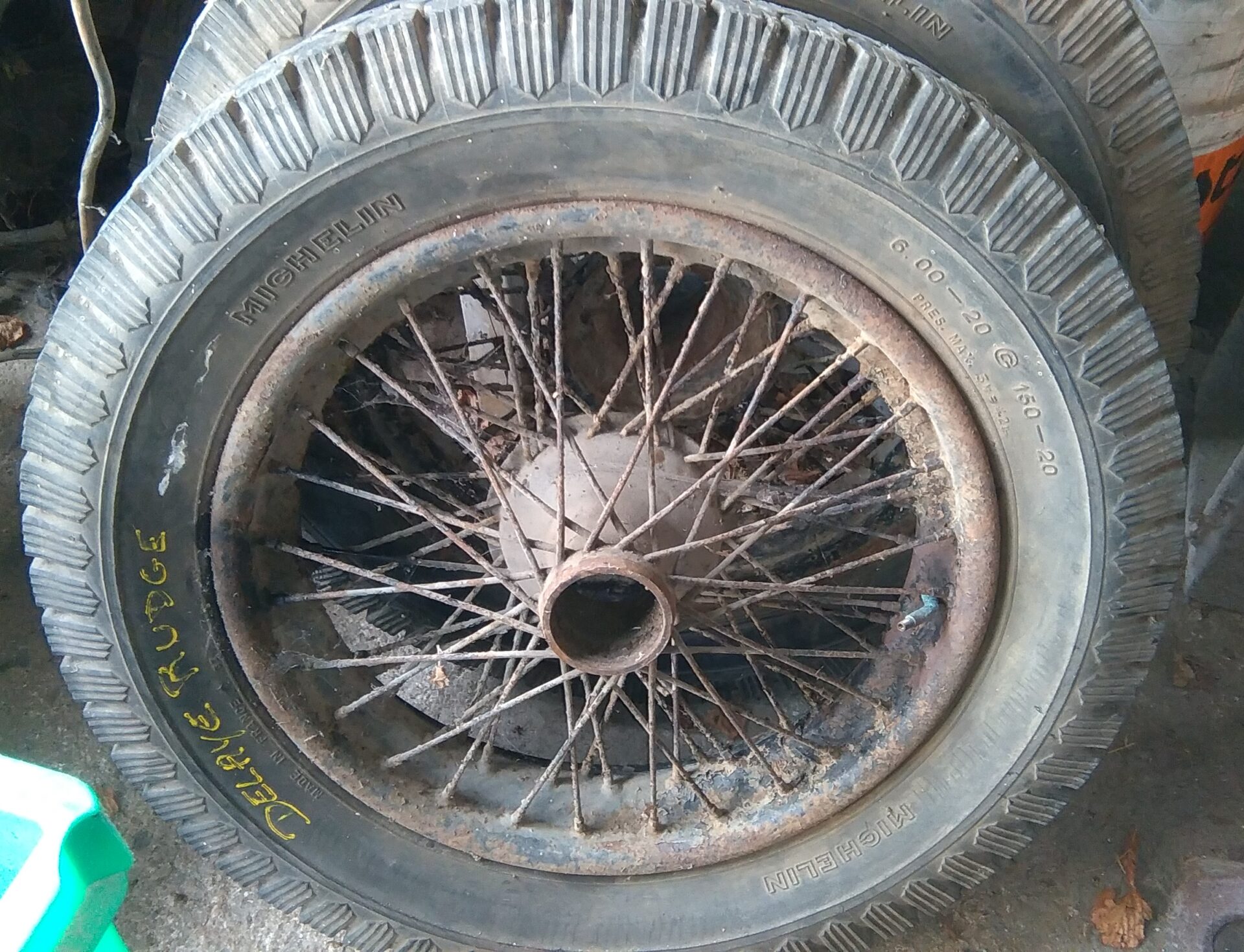 Delage jante Rudge 6.00-20 C 150-20 taille du pneus