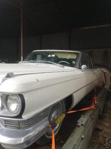 Vendu Cadillac coupé de ville 1964