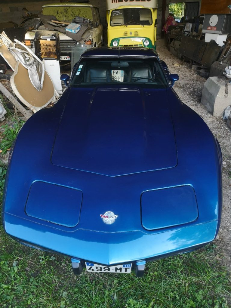 CORVETTE C3 1978 – L48 5.7L V8 – BRIGHT BLUE T-TOPS Peints , 960 exemplaires carte grise collection française, à terminer, pour la remise en route. 40200 klms au compteur
