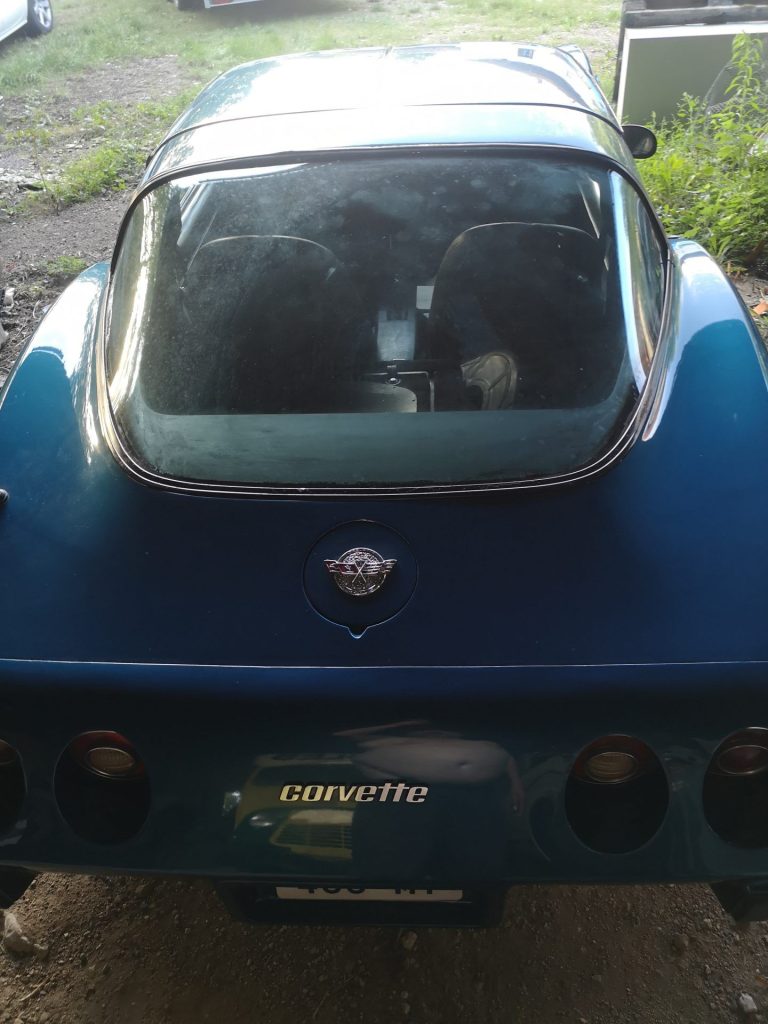 CORVETTE C3 1978 – L48 5.7L V8 – BRIGHT BLUE T-TOPS Peints , 960 exemplaires carte grise collection française, à terminer, pour la remise en route. 40200 klms au compteur