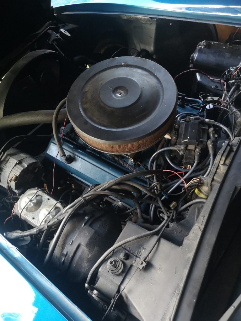CORVETTE C3 1978 – L48 5.7L V8 – BRIGHT BLUE T-TOPS Peints , 960 exemplaires carte grise collection française, à terminer, pour la remise en route. 40200 klms au compteur