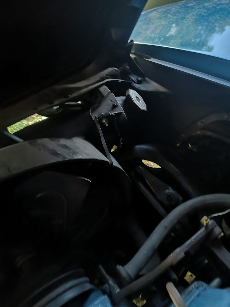 CORVETTE C3 1978 – L48 5.7L V8 – BRIGHT BLUE T-TOPS Peints , 960 exemplaires carte grise collection française, à terminer, pour la remise en route. 40200 klms au compteur