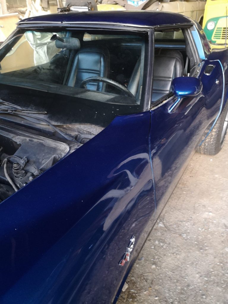CORVETTE C3 1978 – L48 5.7L V8 – BRIGHT BLUE T-TOPS Peints , 960 exemplaires carte grise collection française, à terminer, pour la remise en route. 40200 klms au compteur