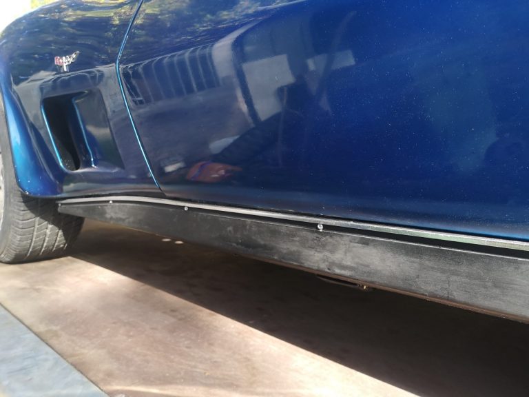 CORVETTE C3 1978 – L48 5.7L V8 – BRIGHT BLUE T-TOPS Peints , 960 exemplaires carte grise collection française, à terminer, pour la remise en route. 40200 klms au compteur
