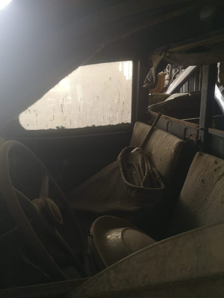 VENDU Peugeot 202 pick-up
