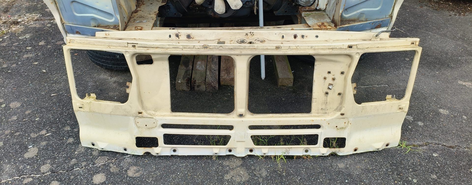 Face avant Ford Transit MK2 – Premium Collector Vintage (1978–1985) – Image 2