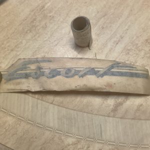 Kit bandes décoratives Ford Escort – OEM d’origine – Réf. 6691326 – Neuf d’époque