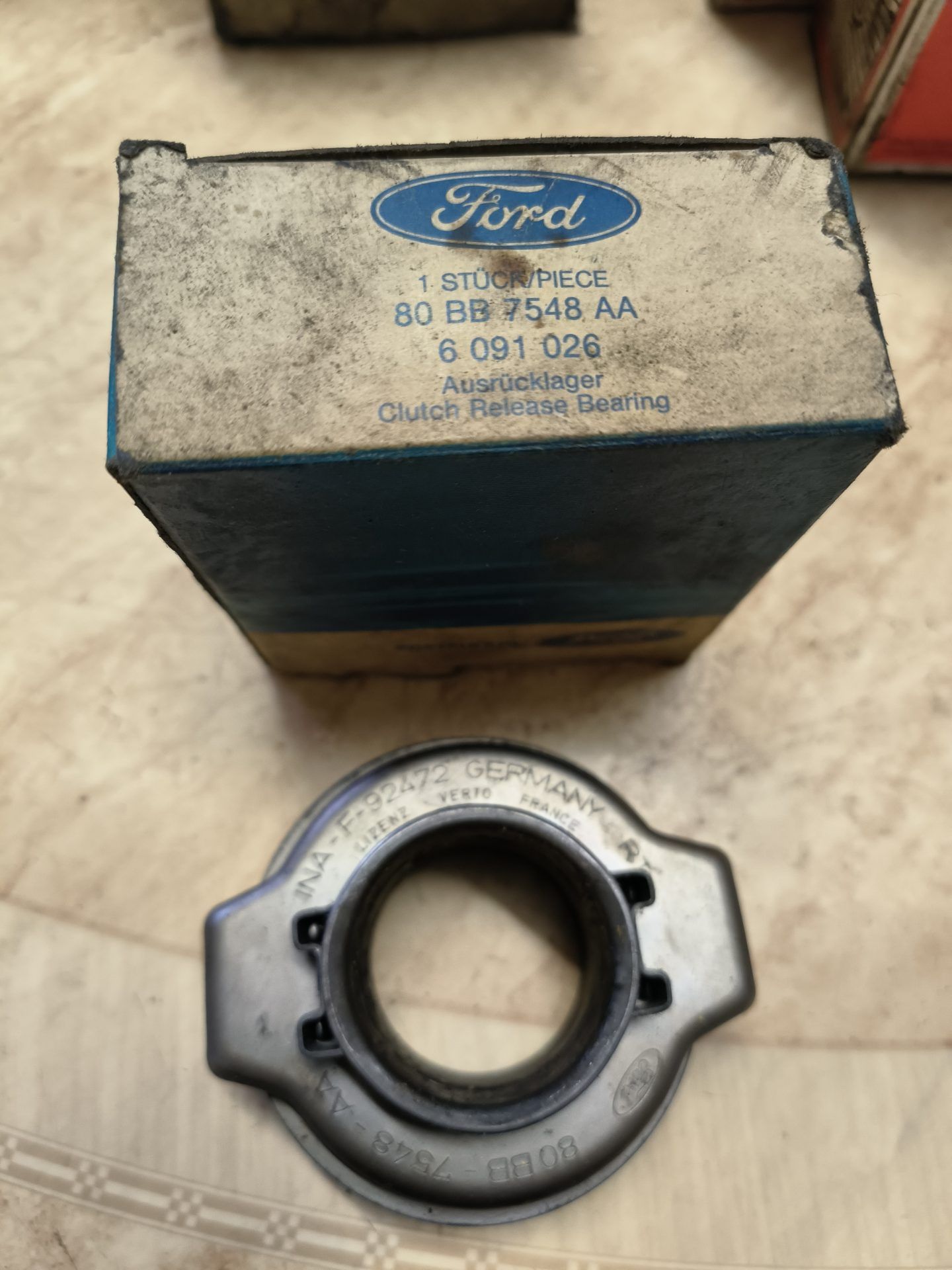Butée d’embrayage Ford – 80BB-7548-AA / INA F-92472 – Neuf