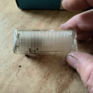 Plafonnier / éclairage intérieur Ford – Réf. 74GG-13A756-AA – Neuf d’origine