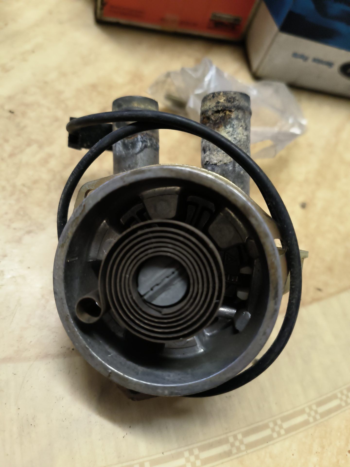 Valve thermique Ford – Réf. 6148613 – Neuf – Image 3