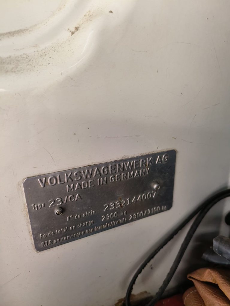 vendu Volkswagen combi T2B de 1973 1ère main