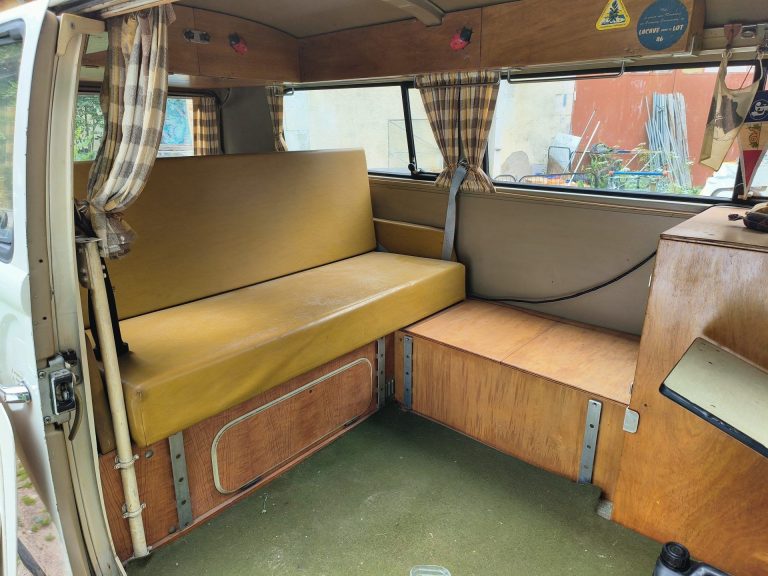 vendu Volkswagen combi T2B de 1973 1ère main