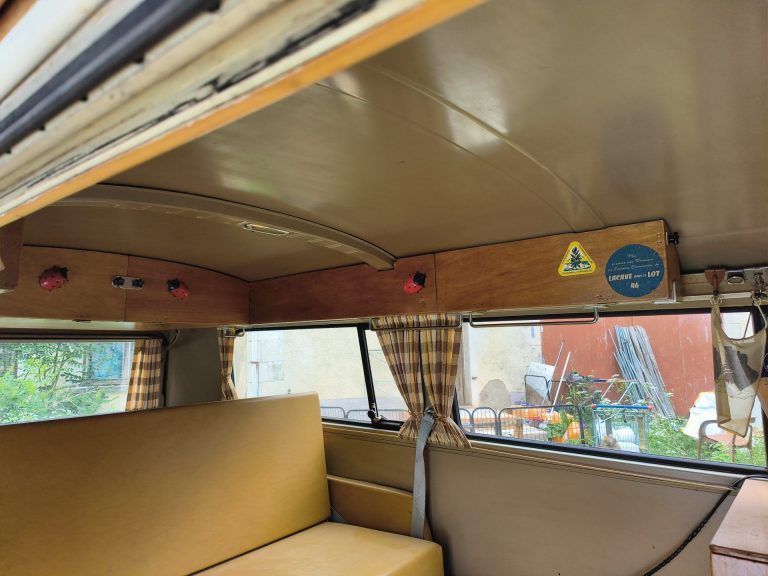vendu Volkswagen combi T2B de 1973 1ère main