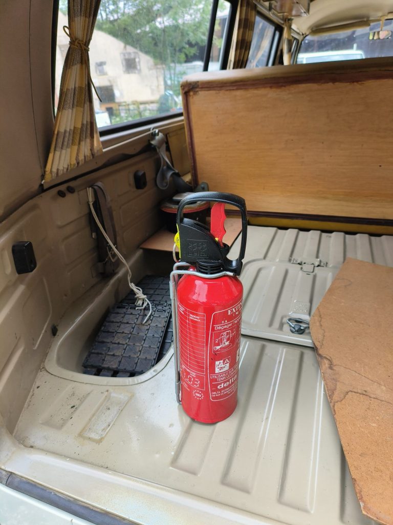 vendu Volkswagen combi T2B de 1973 1ère main