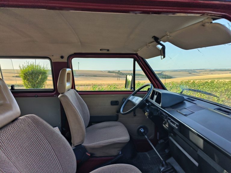 VOLKSWAGEN T3 TRANSPORTER 1.6 TURBO DIESEL – 1989 – 8 PLACES