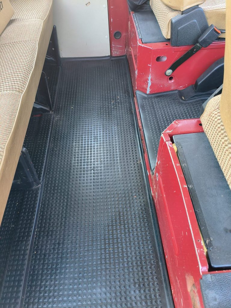 VOLKSWAGEN T3 TRANSPORTER 1.6 TURBO DIESEL – 1989 – 8 PLACES