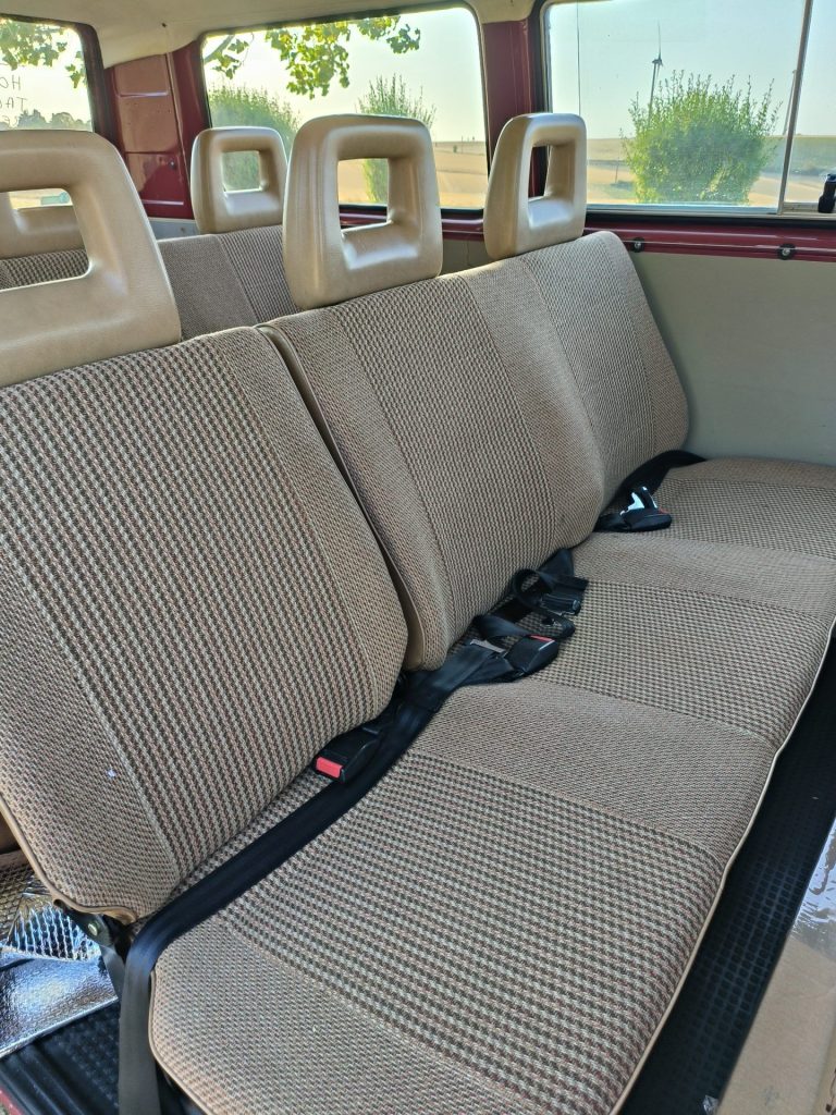 VOLKSWAGEN T3 TRANSPORTER 1.6 TURBO DIESEL – 1989 – 8 PLACES